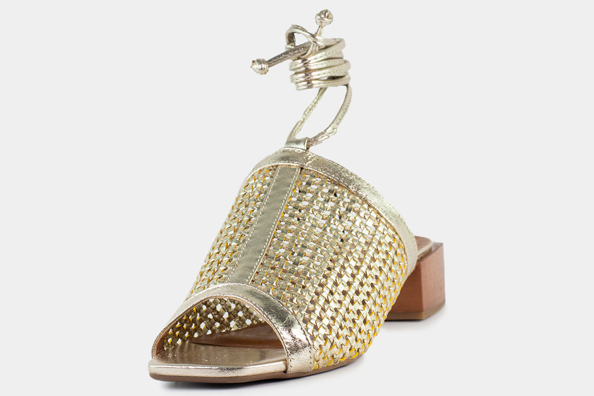 sandalia salto grosso liso metalizado - Dourado