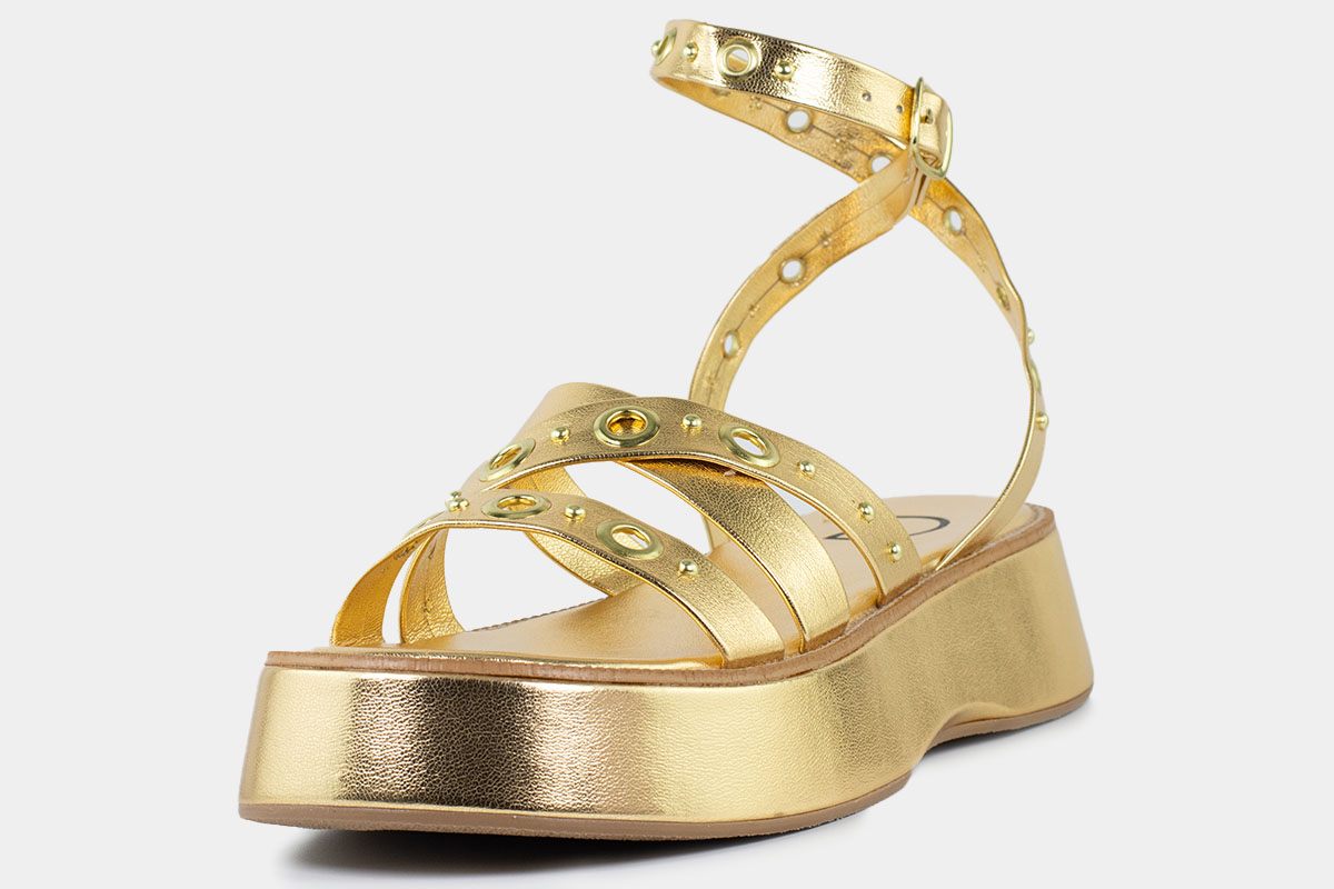 sandália flatform metalizado com aplicações cordão - Dourado