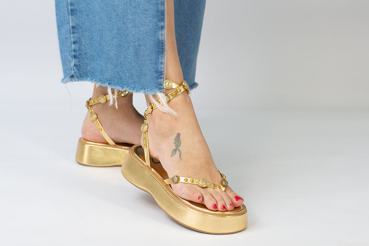 sandália flatform - Dourado